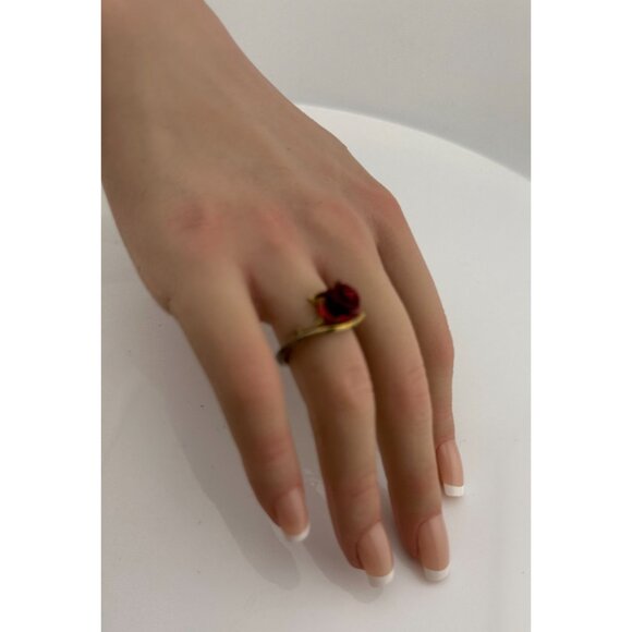 Women's Beautiful Gold Tone Red Rose Flower Ring - Picture 9 of 15